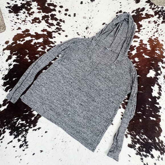 FASHION Nova Gray Ribbed Knit Lightweight Hoodie - Picture 1 of 7